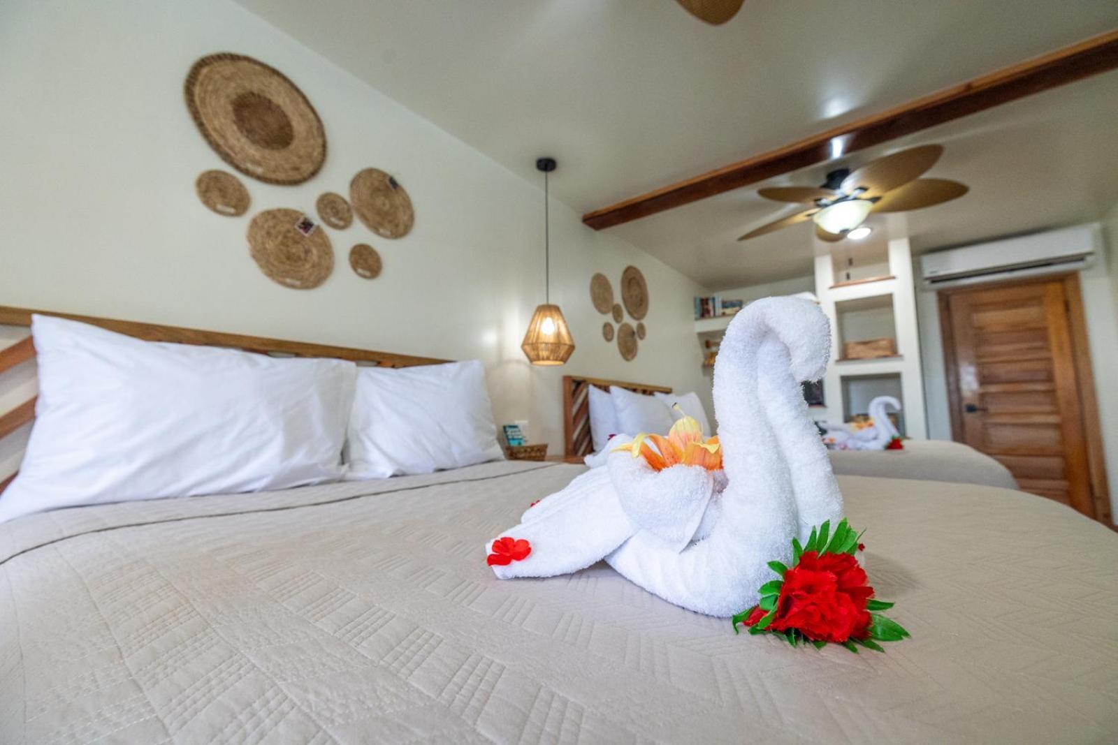 Ocean Tide Beach Resort San Pedro  Eksteriør bilde